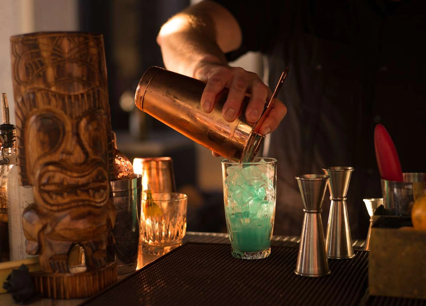 mengenal-bitters-garam-dan-merica-dunia-koktail